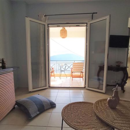 G Apartment In Agia Efimia Екстериор снимка