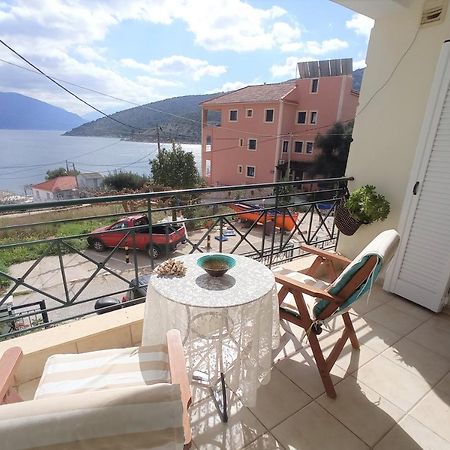 G Apartment In Agia Efimia Екстериор снимка