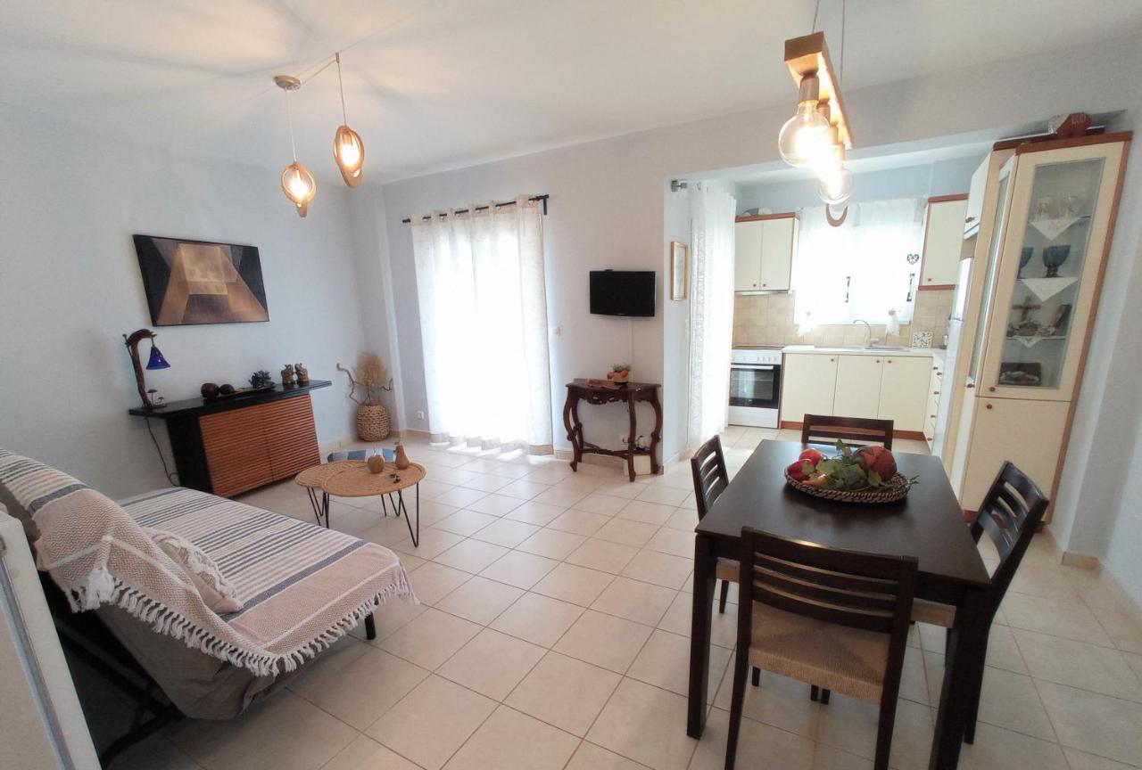 G Apartment In Agia Efimia Екстериор снимка