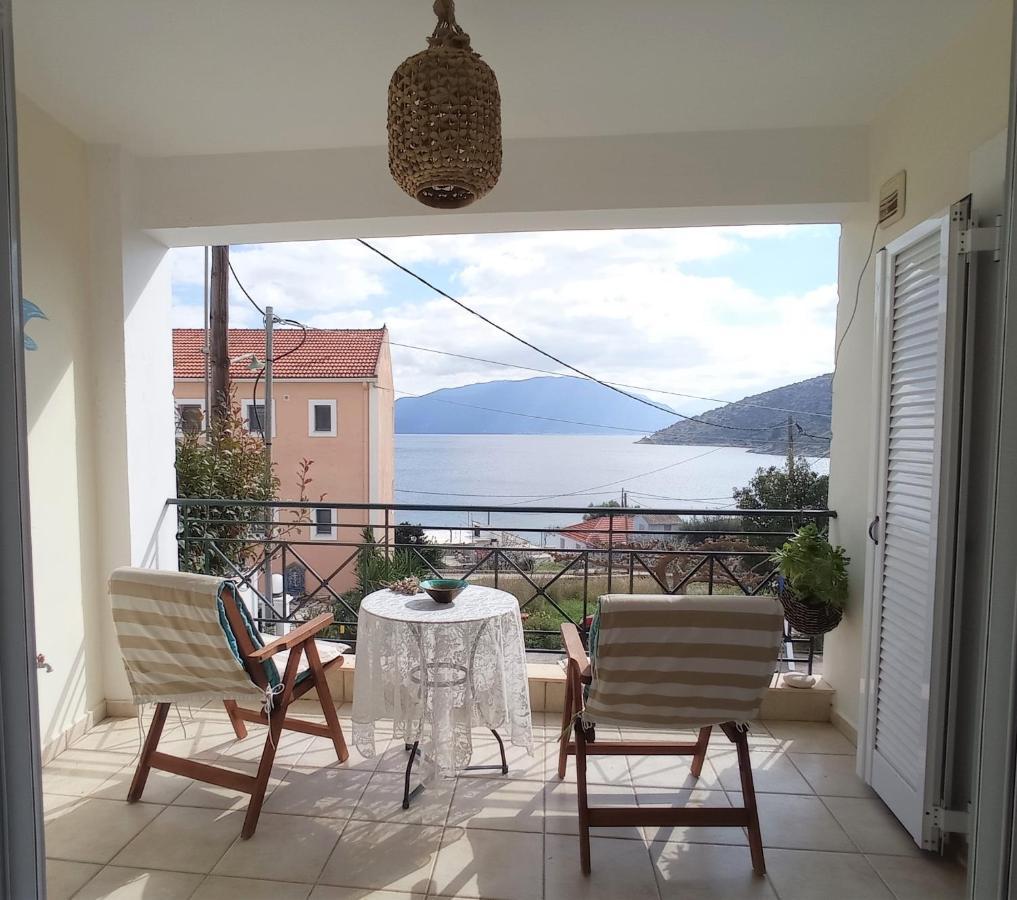 G Apartment In Agia Efimia Екстериор снимка